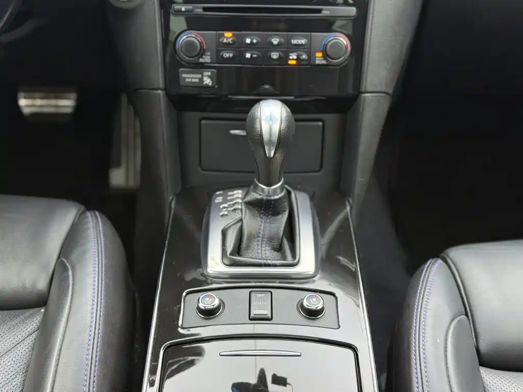 Infiniti QX70 — миниатюра 14
