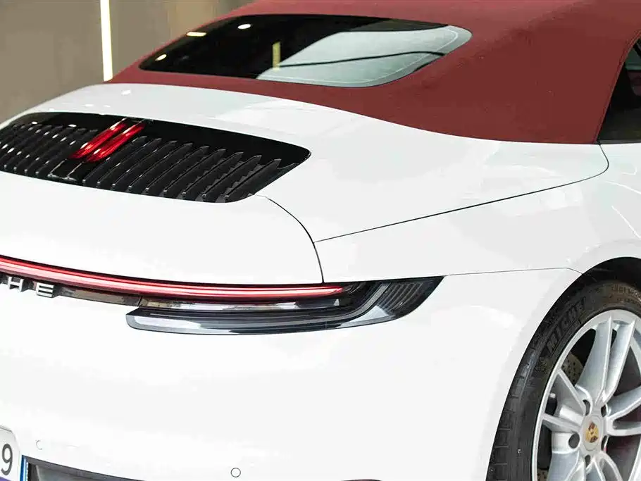 Porsche 911 2023 Carrera Cabriolet 3.0T