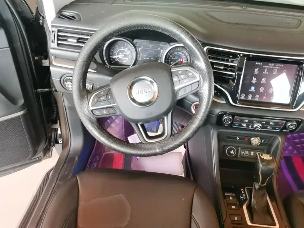 Jeep Commander — миниатюра 17