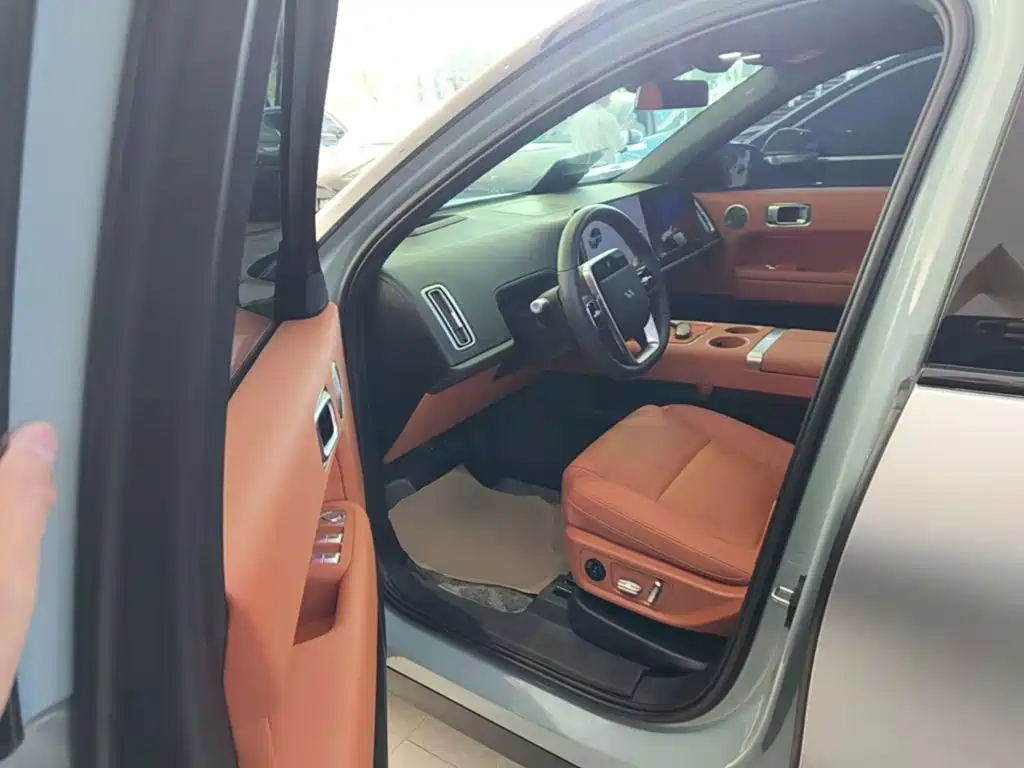 Li Auto Li L6 — миниатюра 16