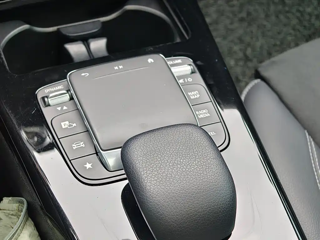 Mercedes-Benz A-Class — миниатюра 14