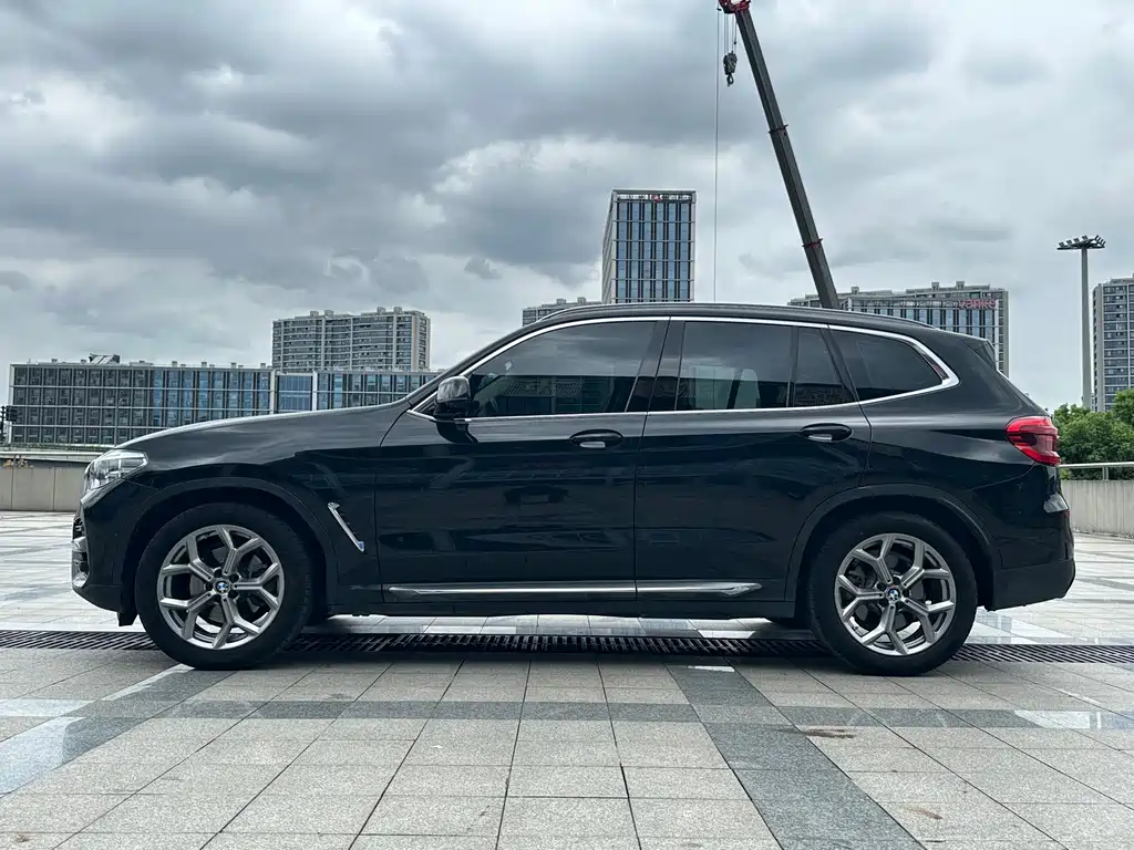 BMW X3 — миниатюра 7