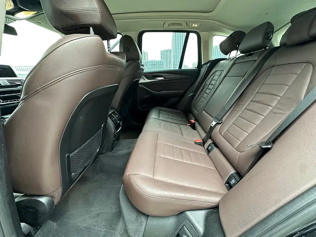 BMW X3 — миниатюра 18