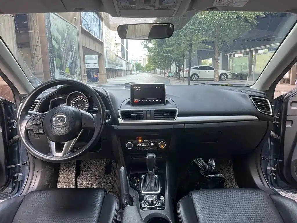 Mazda 3 Axela — миниатюра 7