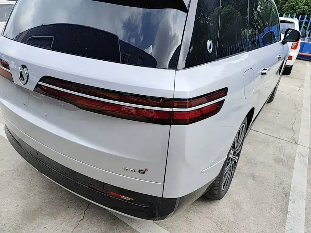 Denza N9 2025 Flagship