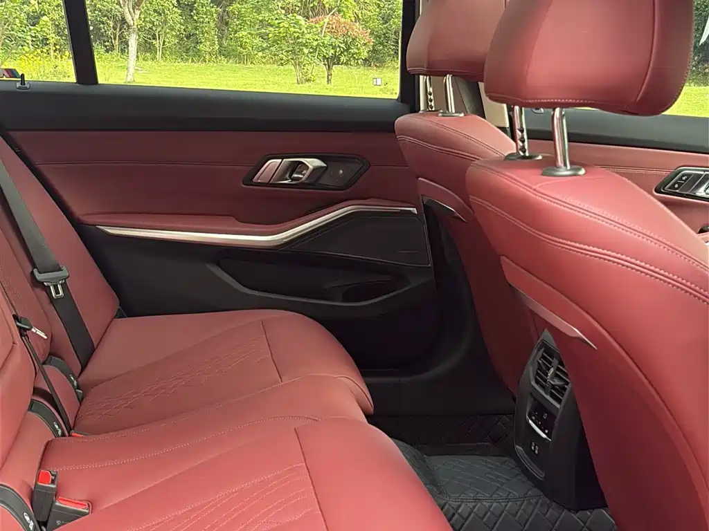 BMW 3 Series 3 2025 330Li M Sport