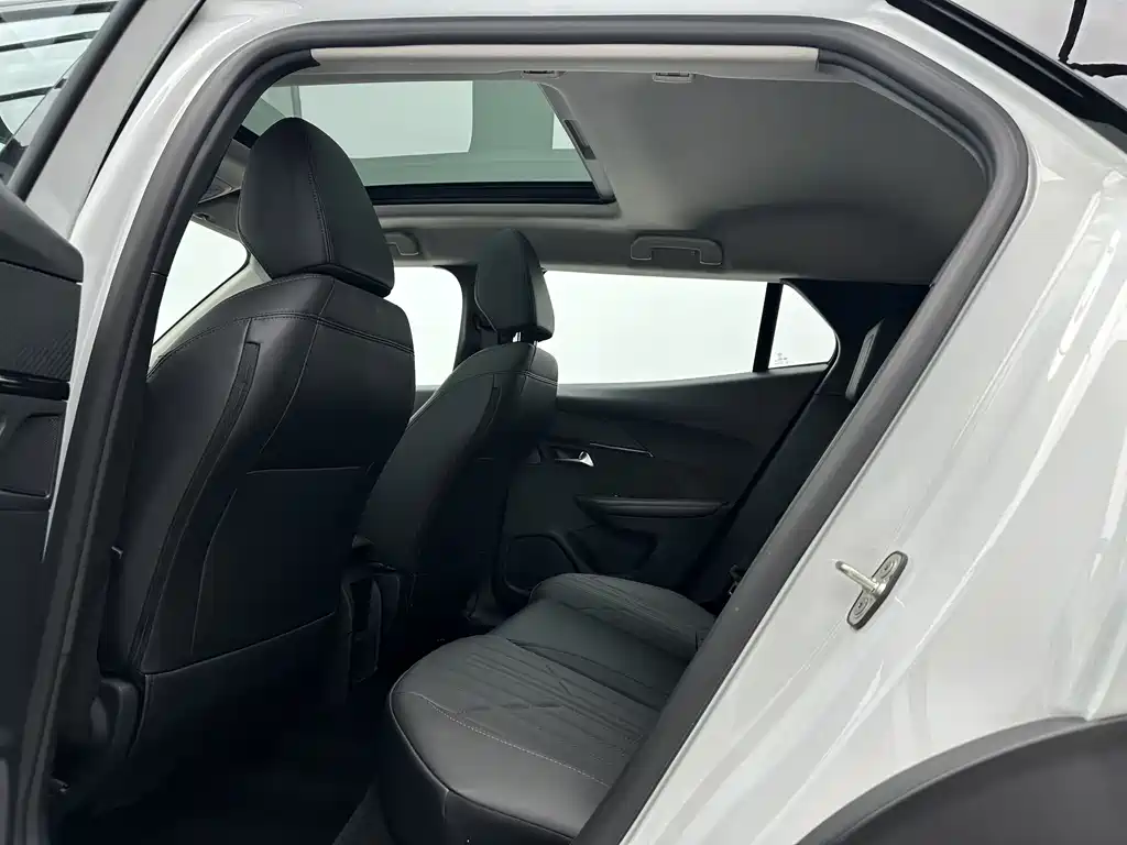 Peugeot 2008 2022 230THP THE ONE