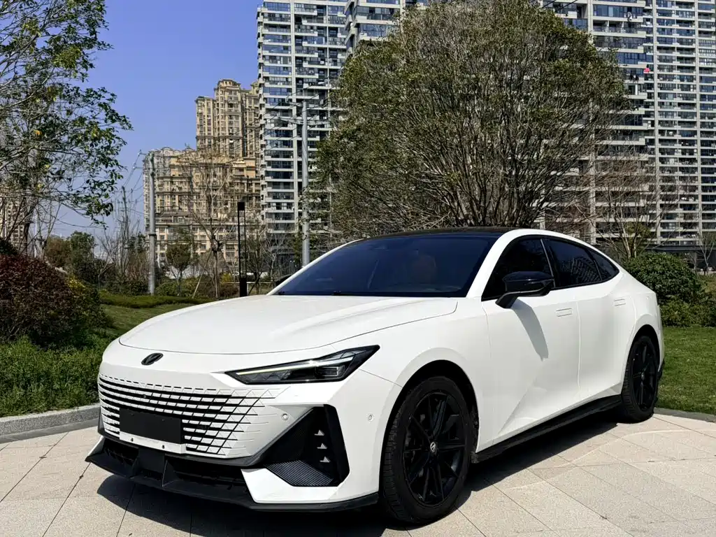 Changan UNI-V 2022