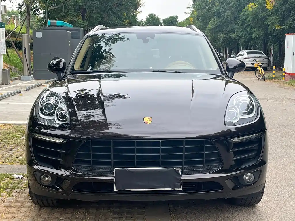 Porsche Macan — миниатюра 2