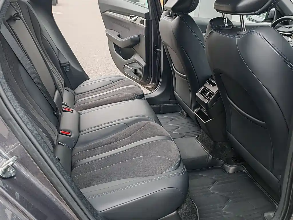 GEELY AUTOMOBILE XINGRUI