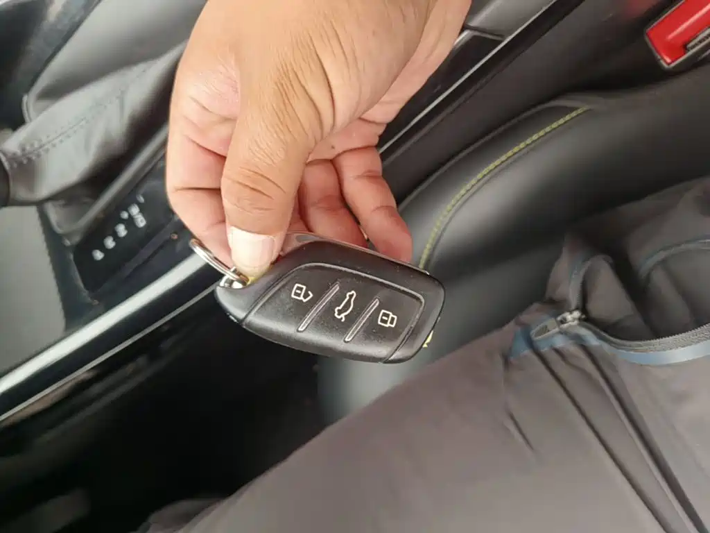 Roewe i5 — миниатюра 9