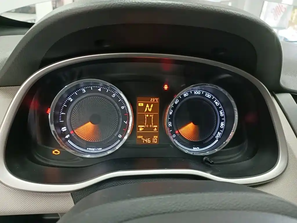 Chevrolet Sail — миниатюра 12