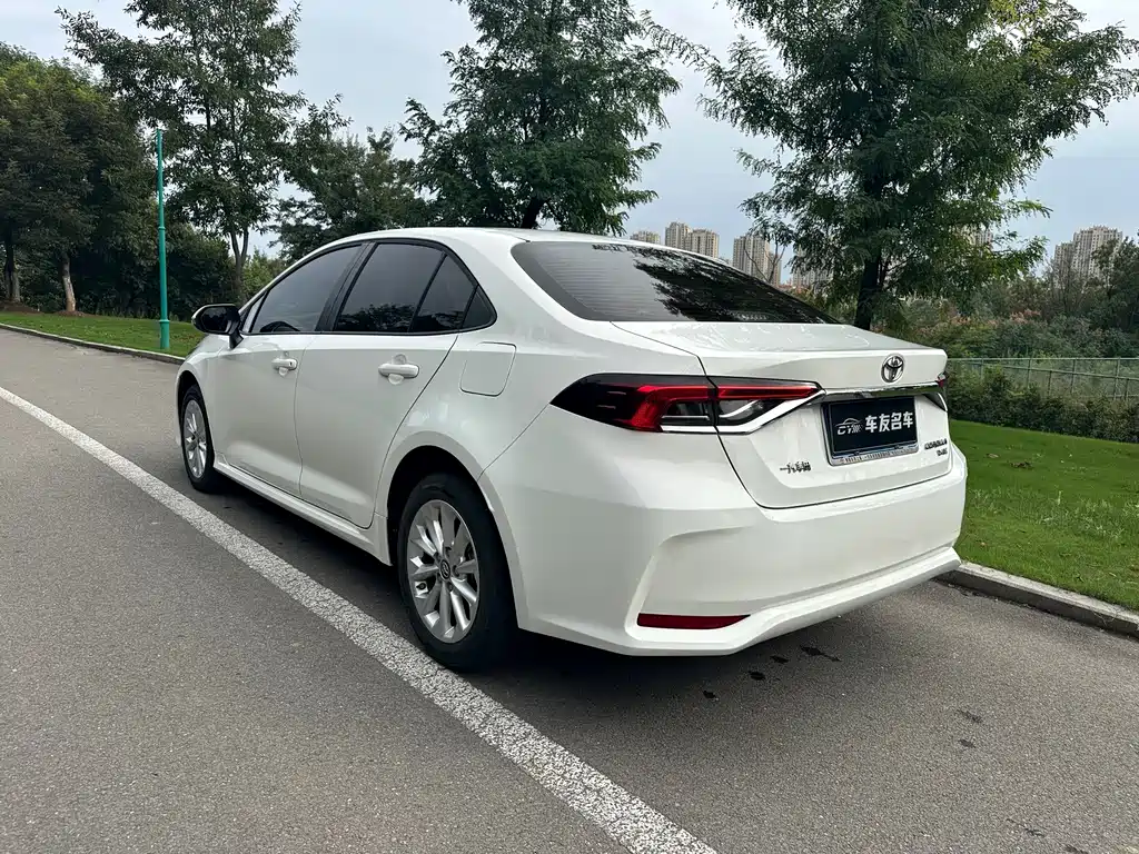 Toyota Corolla — миниатюра 7