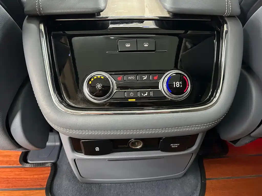 Lincoln Navigator — миниатюра 15