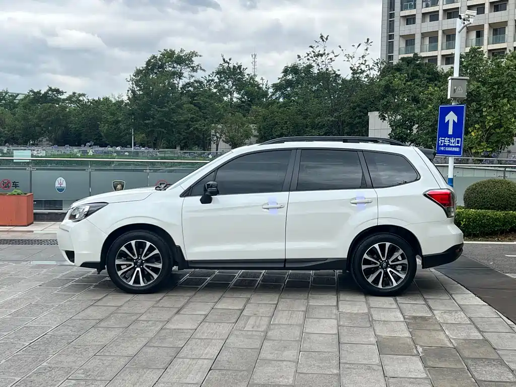 Subaru Forester 2018 2.5i Luxury EyeSight