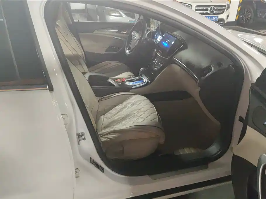 Buick Regal 2015 2.0L Elite Fashion