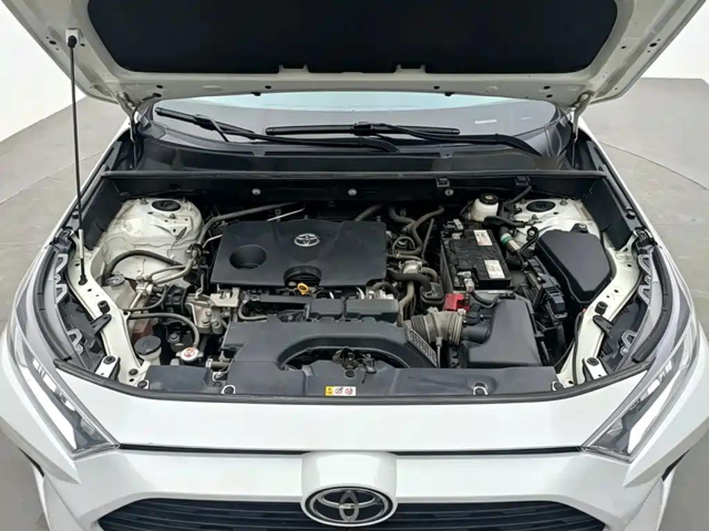 Toyota RAV4 — миниатюра 9