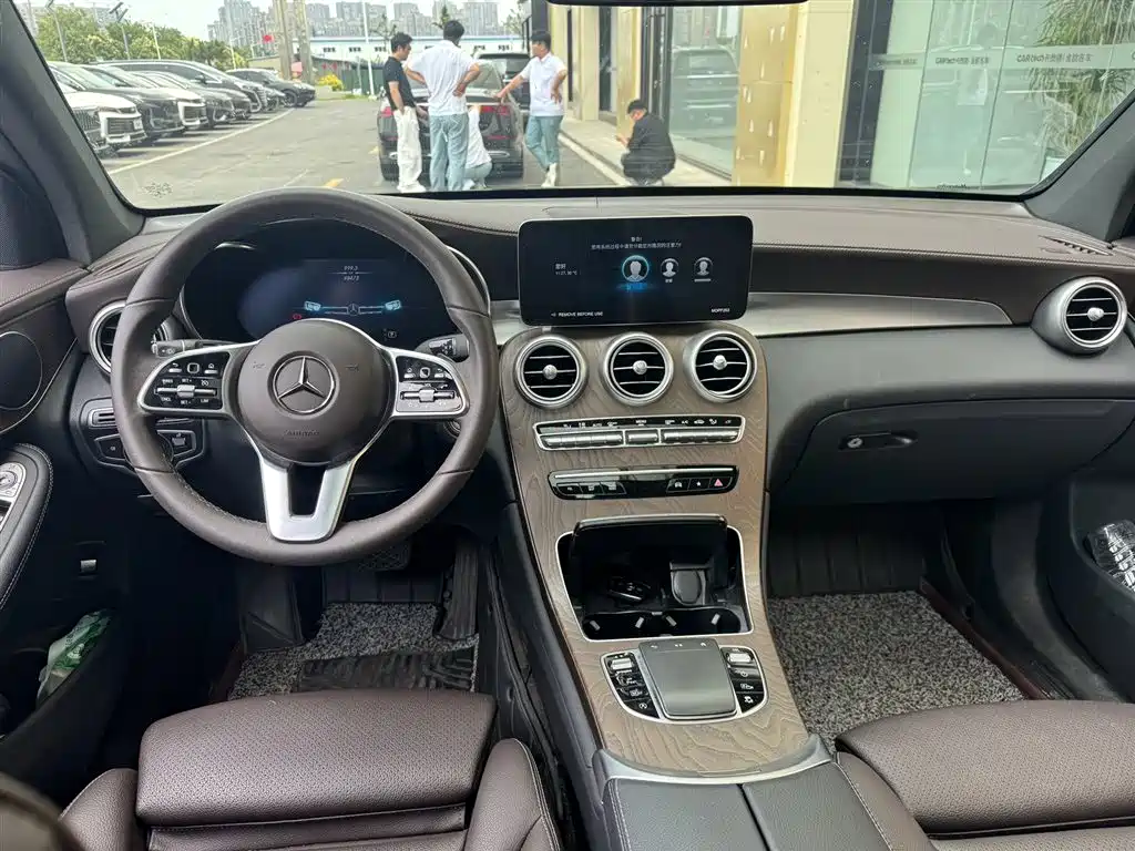 Mercedes-Benz GLC 2022 GLC 300 L 4MATIC