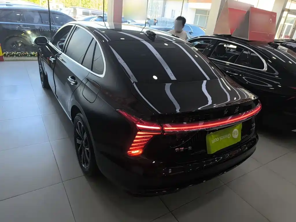 Hongqi Hongqi H5 PHEV — миниатюра 5