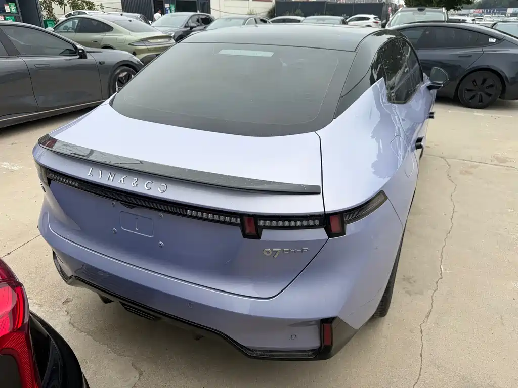 Lynk & Co 07 EM-P — миниатюра 17
