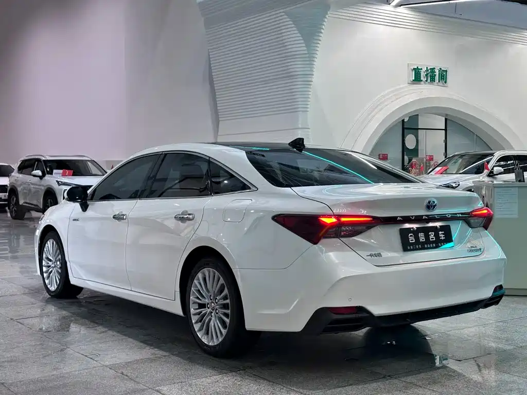 Toyota Avalon — миниатюра 4