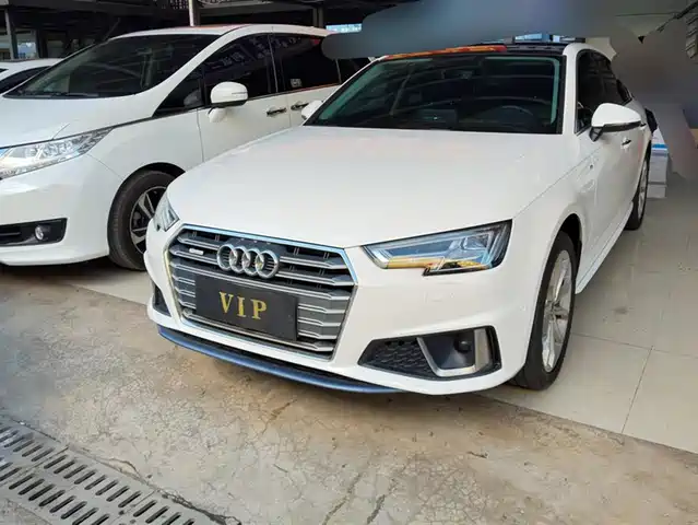 AUDI A4L 2019