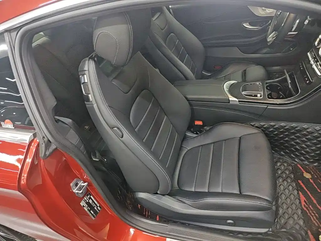 Mercedes-Benz C-Class (Import) — миниатюра 25