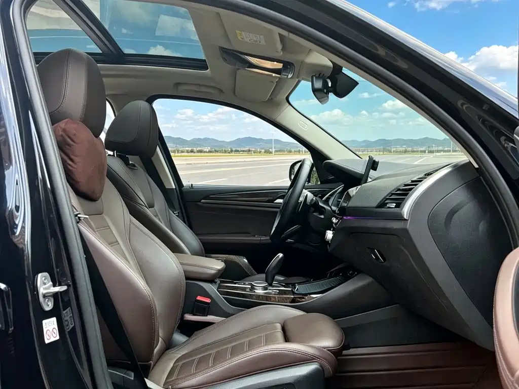 BMW X3 — миниатюра 11
