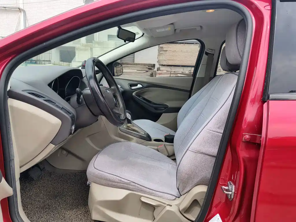 Ford Focus — миниатюра 9