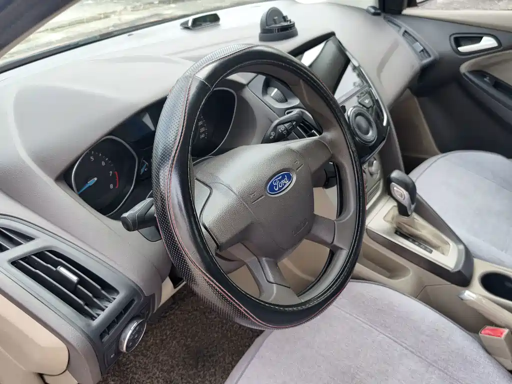 Ford Focus — миниатюра 15