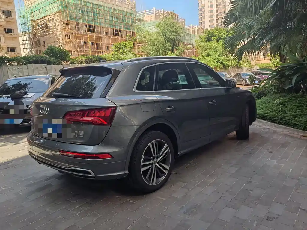 Audi Q5L — миниатюра 9