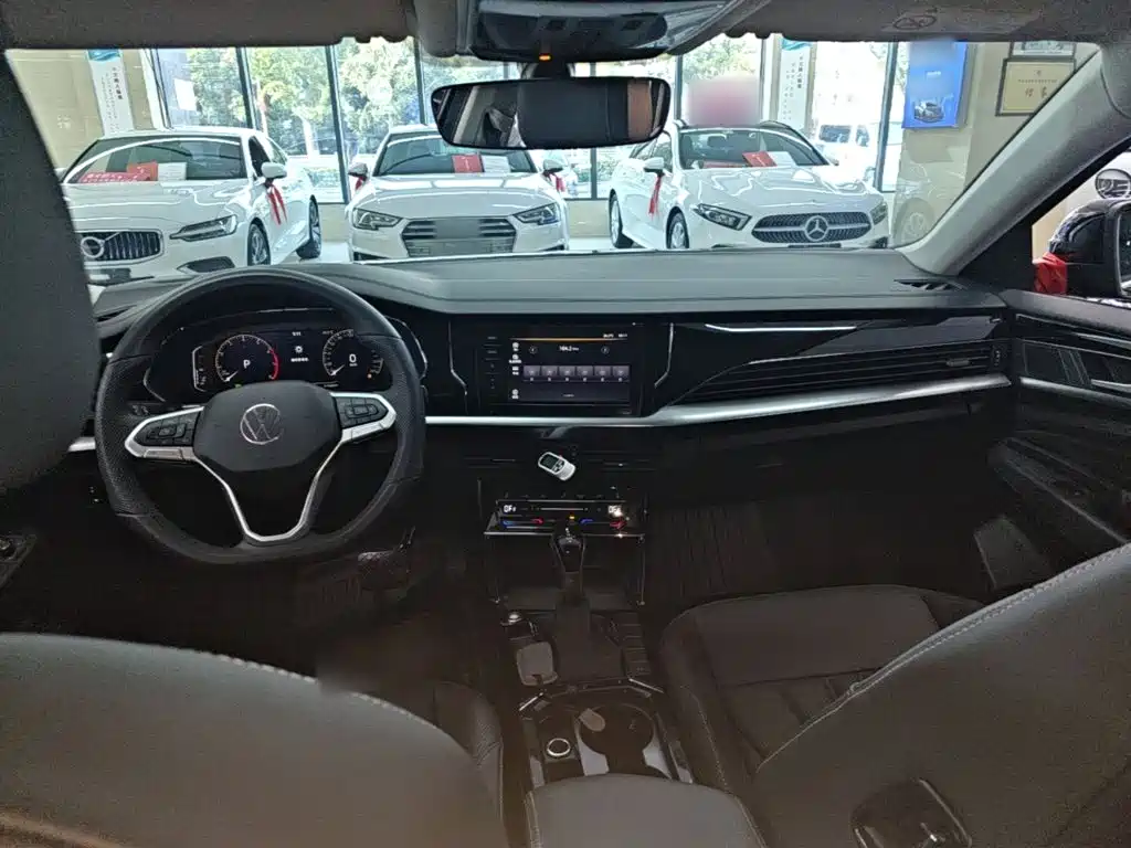 Volkswagen Passat — миниатюра 10