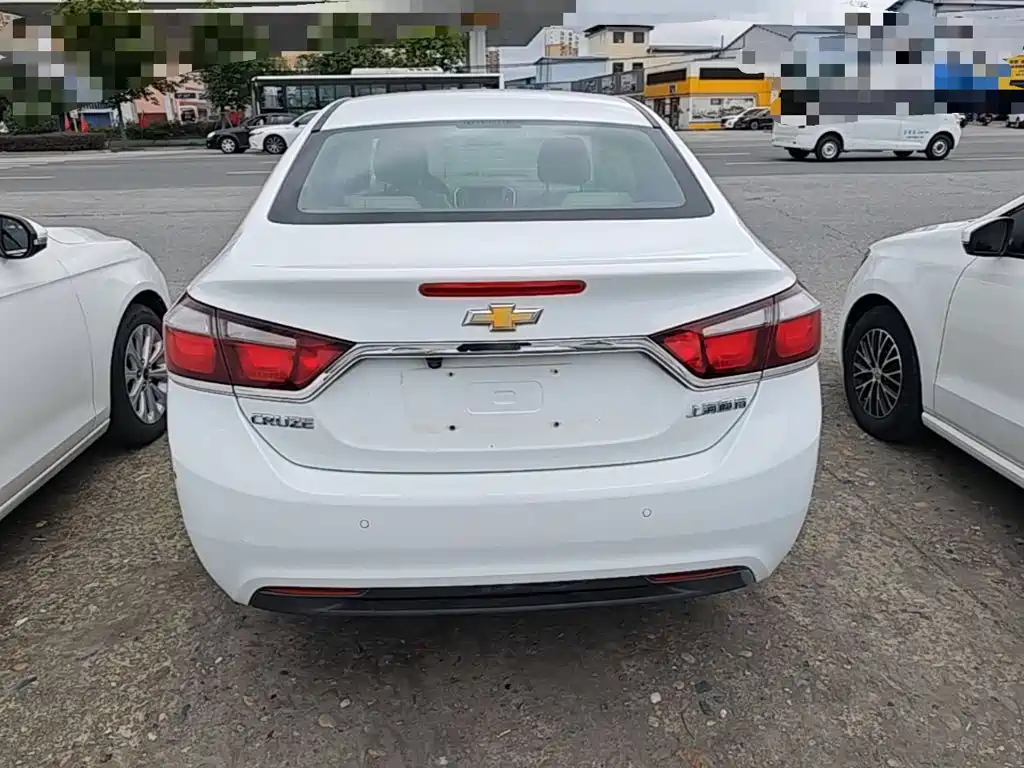 Chevrolet Cruze — миниатюра 6