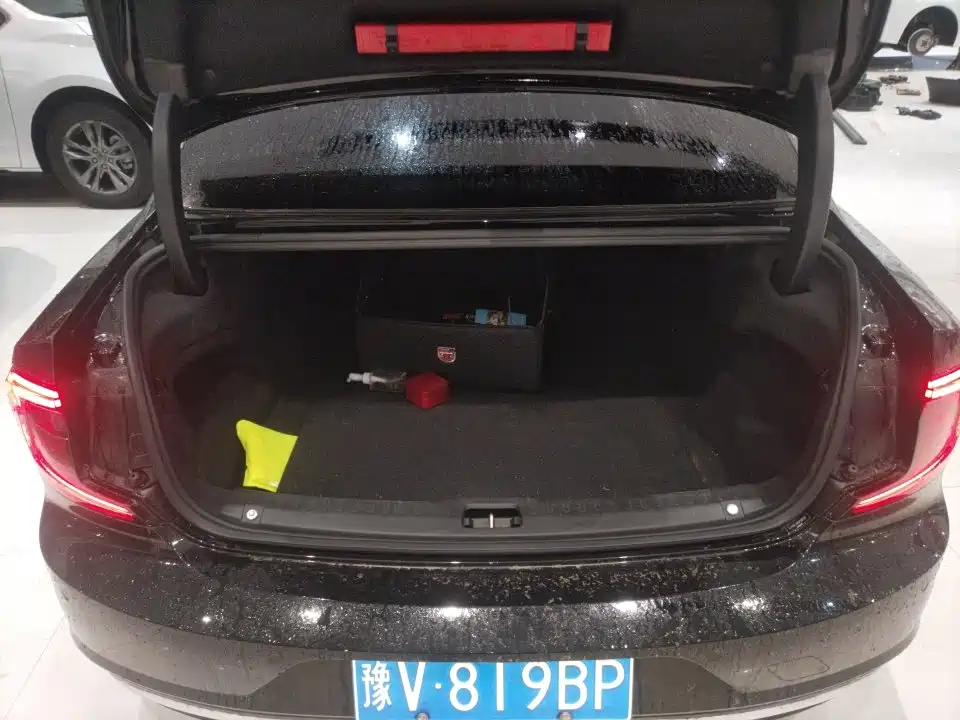 Volvo S90 — миниатюра 8