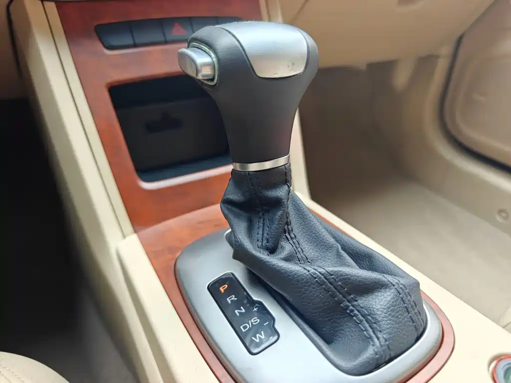 Roewe 350 — миниатюра 9