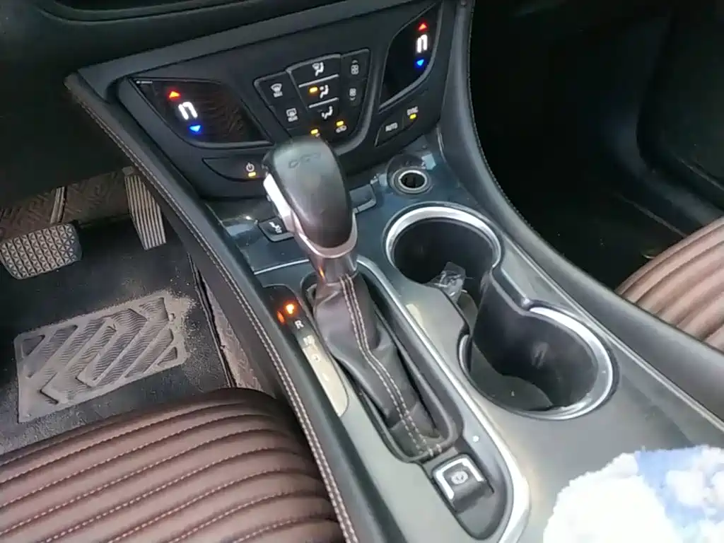 Buick Envision Plus — миниатюра 14