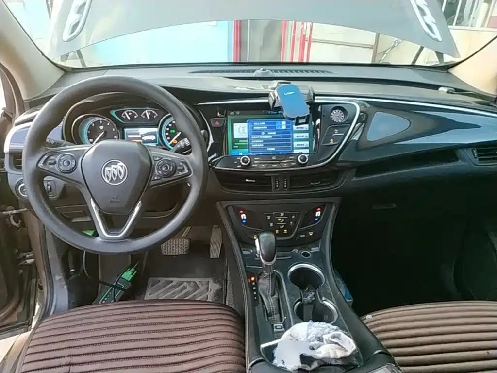 Buick Envision Plus — миниатюра 10