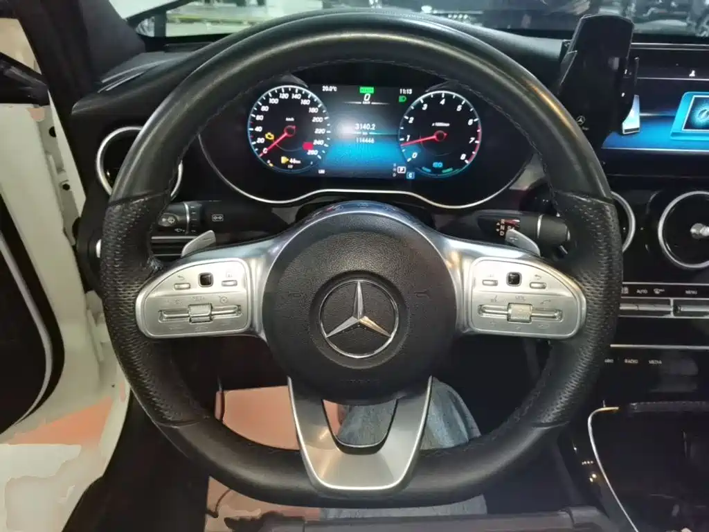 Mercedes-Benz C-Class — миниатюра 11