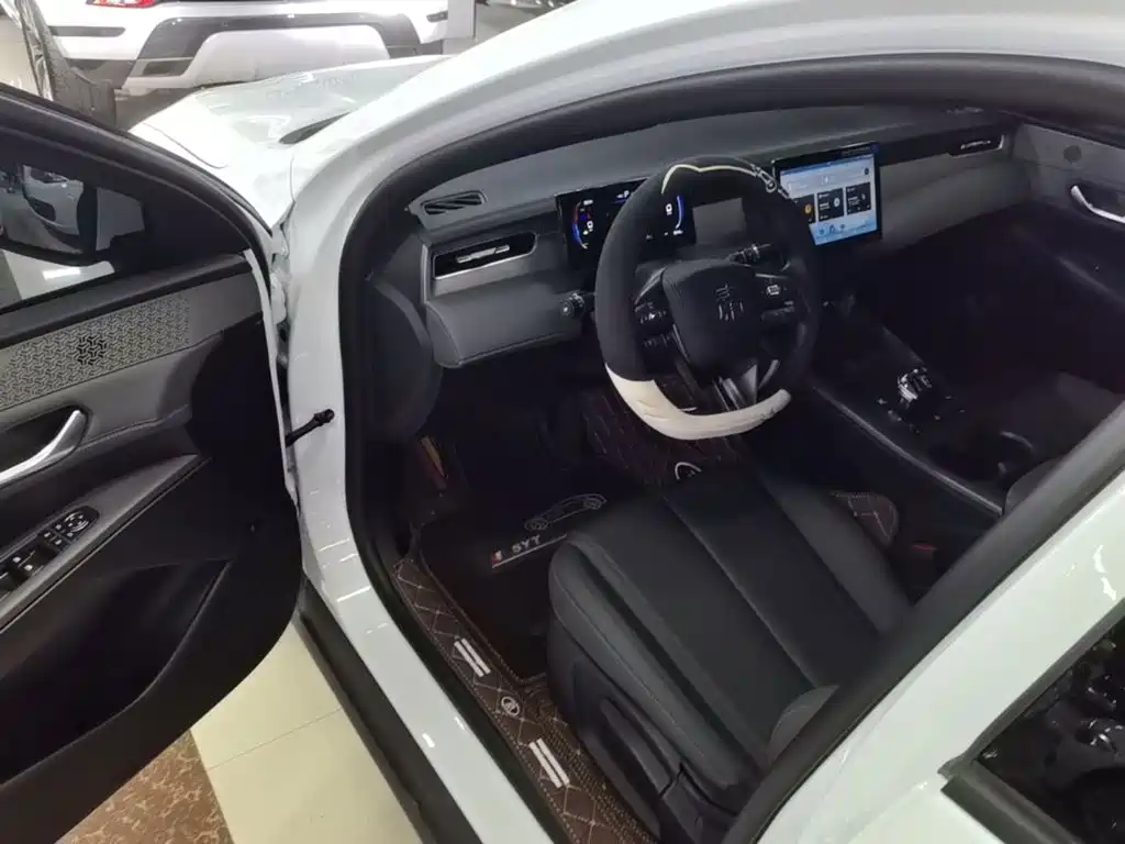 BYD Qin PLUS — миниатюра 16