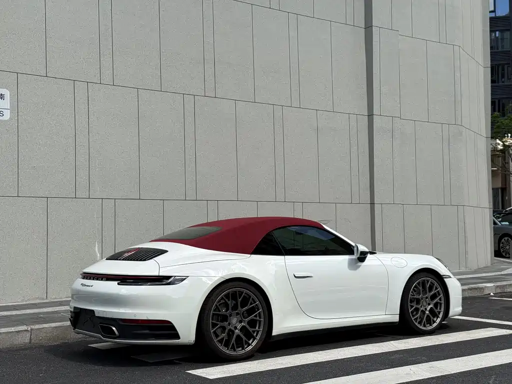 Porsche 911 2020 Carrera 4 Cabriolet 3.0T