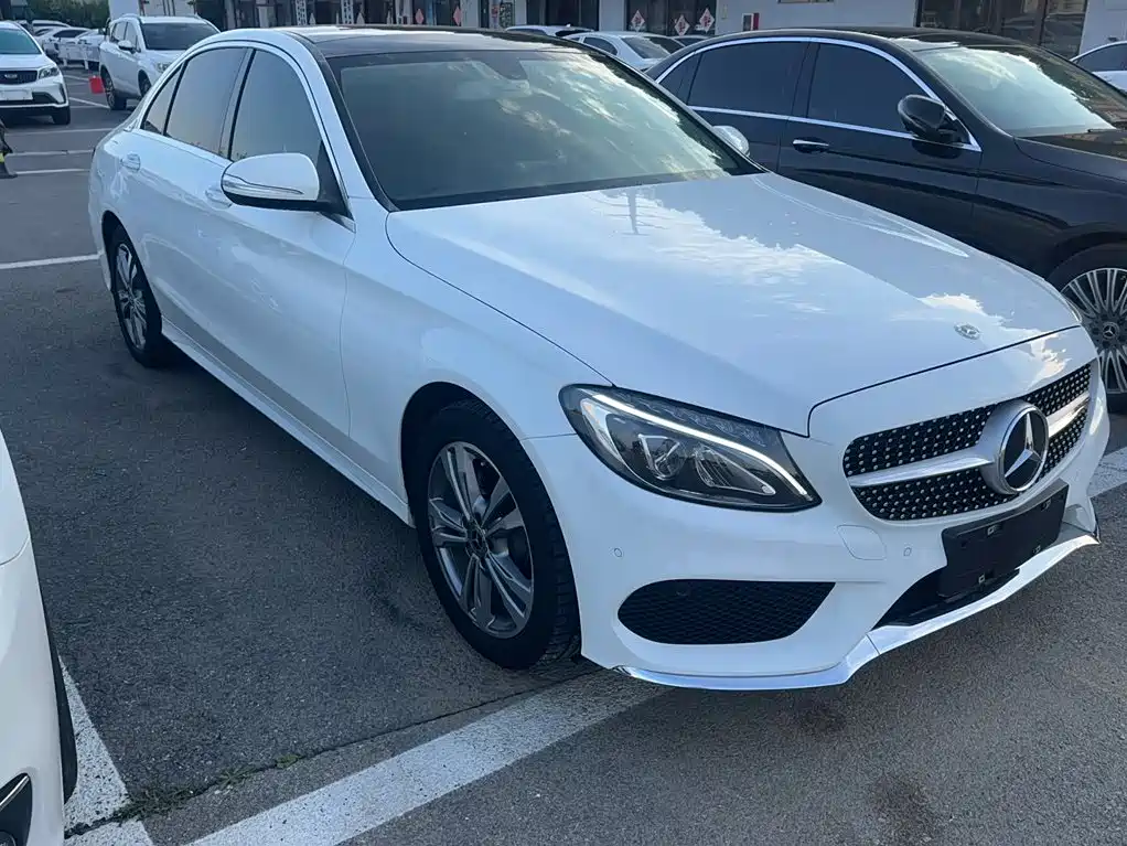 Mercedes-Benz C-Class — миниатюра 10