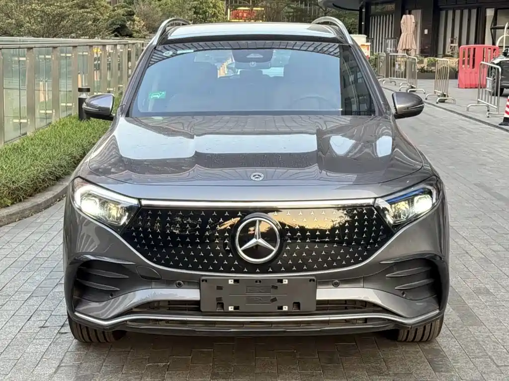 Mercedes-Benz EQB — миниатюра 2
