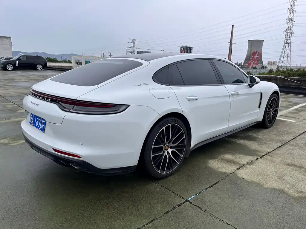 Porsche Panamera — миниатюра 8