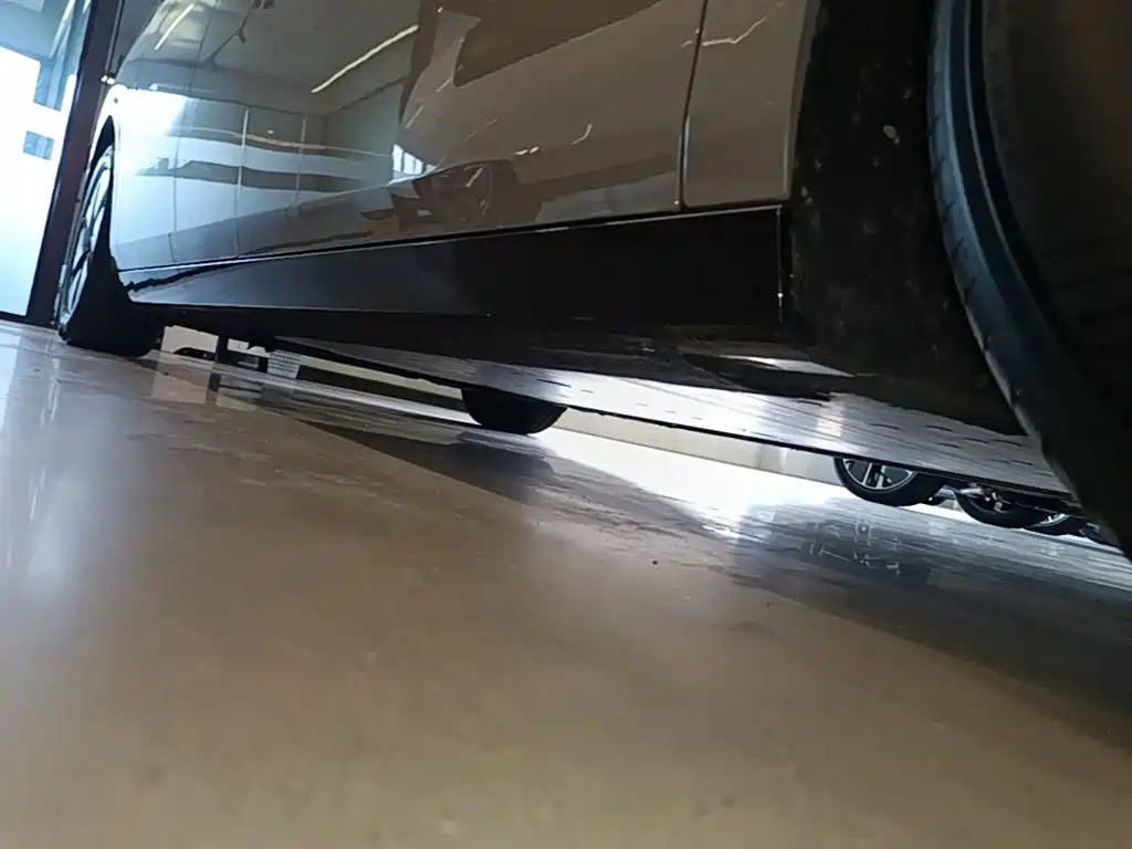 Li Auto Li MEGA — миниатюра 21