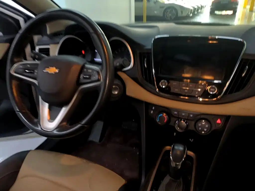Chevrolet Monza — миниатюра 10