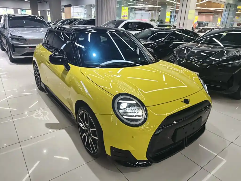 MINI MINI COOPER EV — миниатюра 4