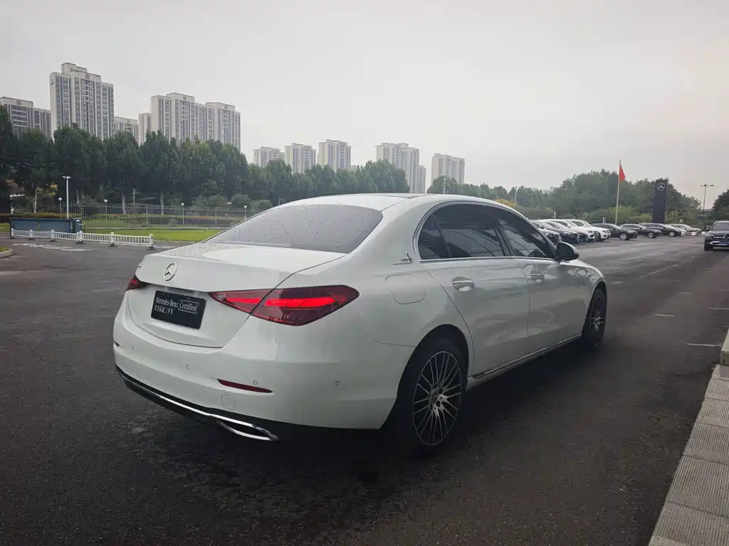 Mercedes-Benz C-Class — миниатюра 5