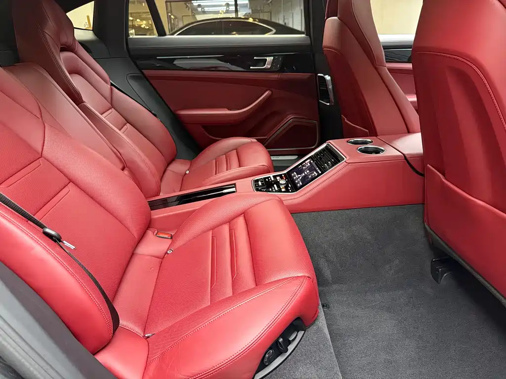 Porsche Panamera — миниатюра 4