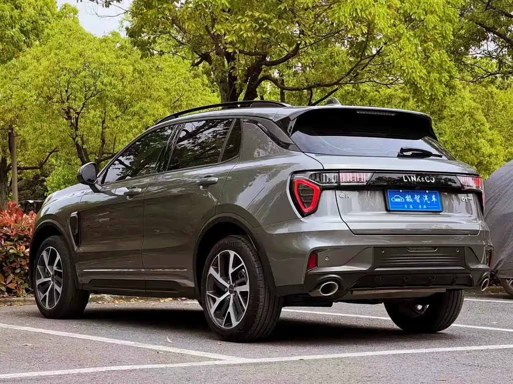Lynk & Co 01 EM-P 2022 1.5TD PHEV Plus