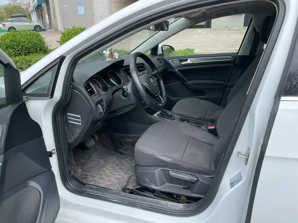 Volkswagen Golf — миниатюра 7